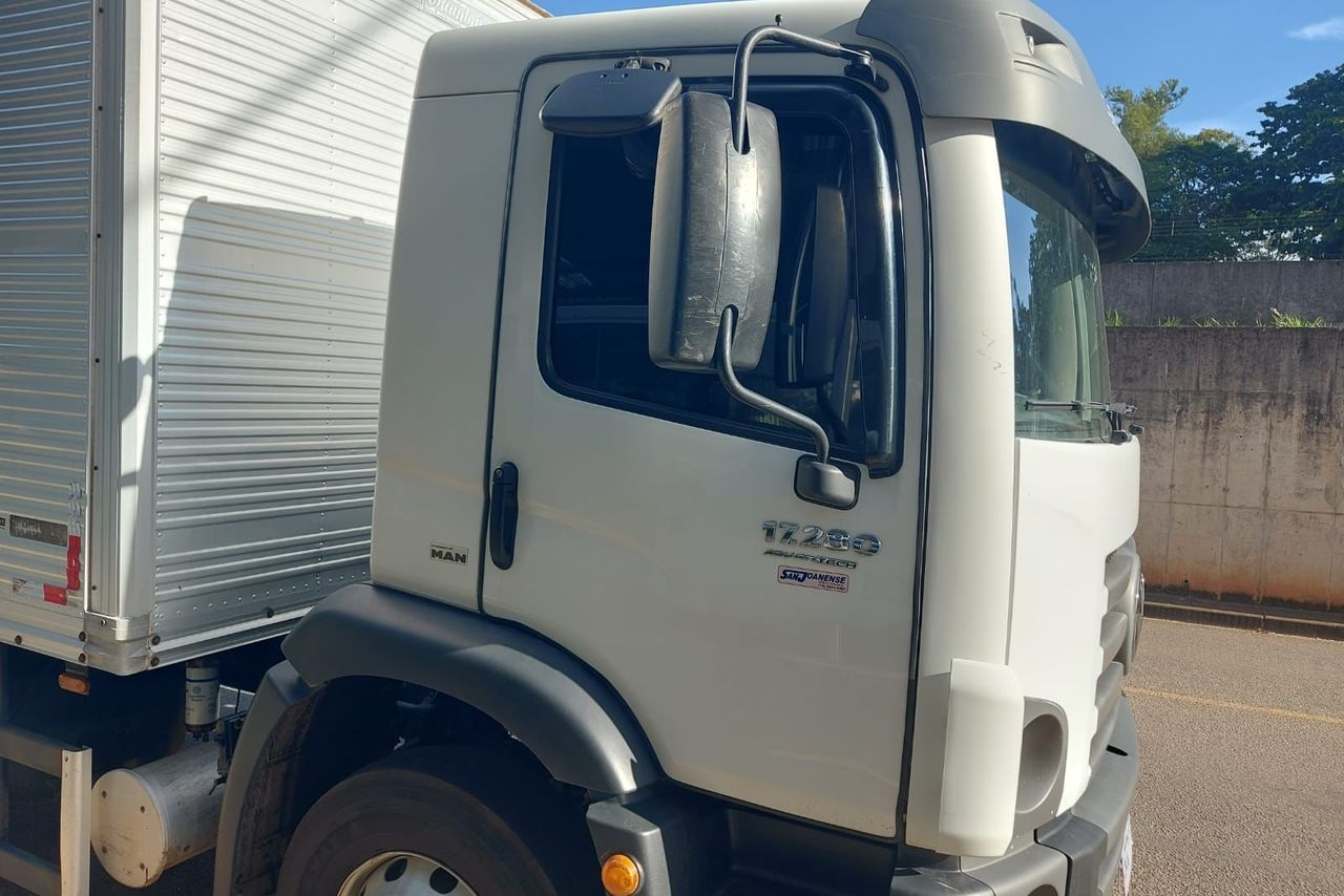 Volkswagen 17 280 - 14/15 3