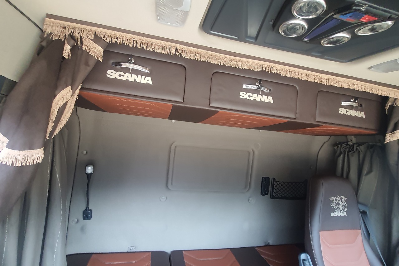 Scania 440 - 14 4