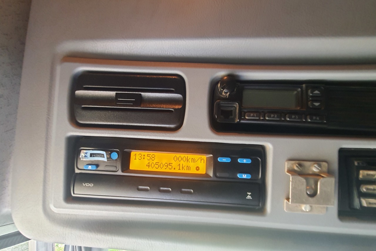 Mercedes Benz MB3344 Plataforma - 16/16 3