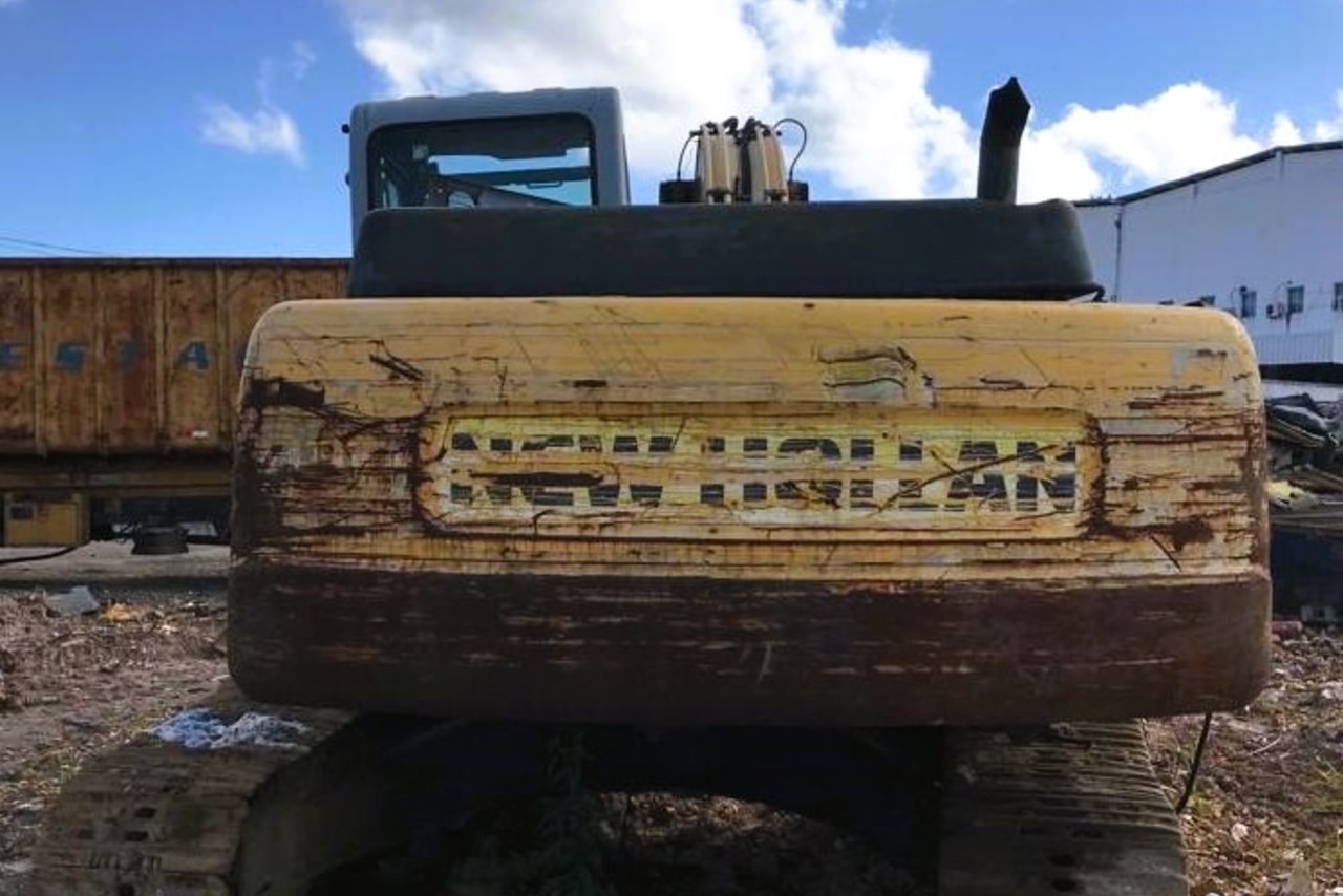 New Holland  E215 - 06/06 3