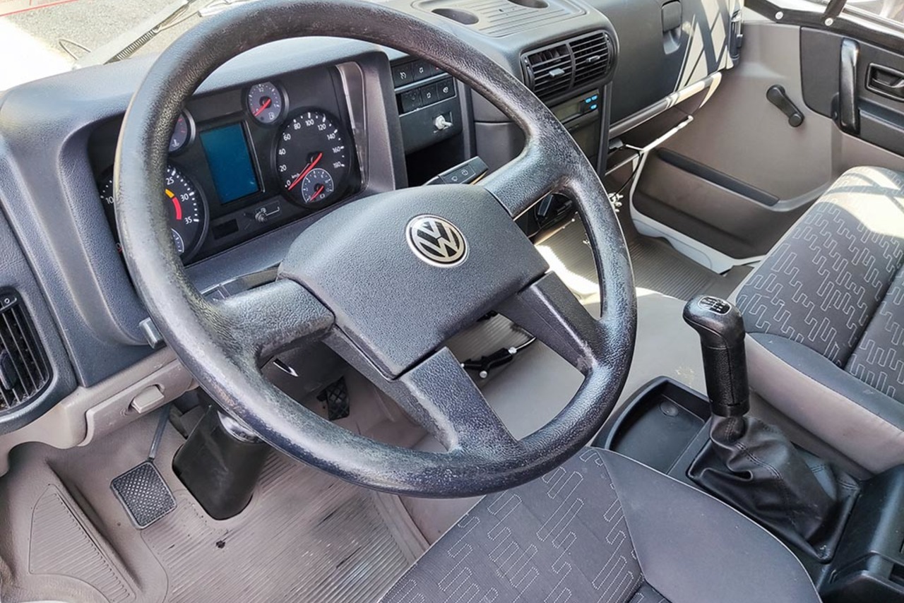 Volkswagen 8 160 - 14/14 4