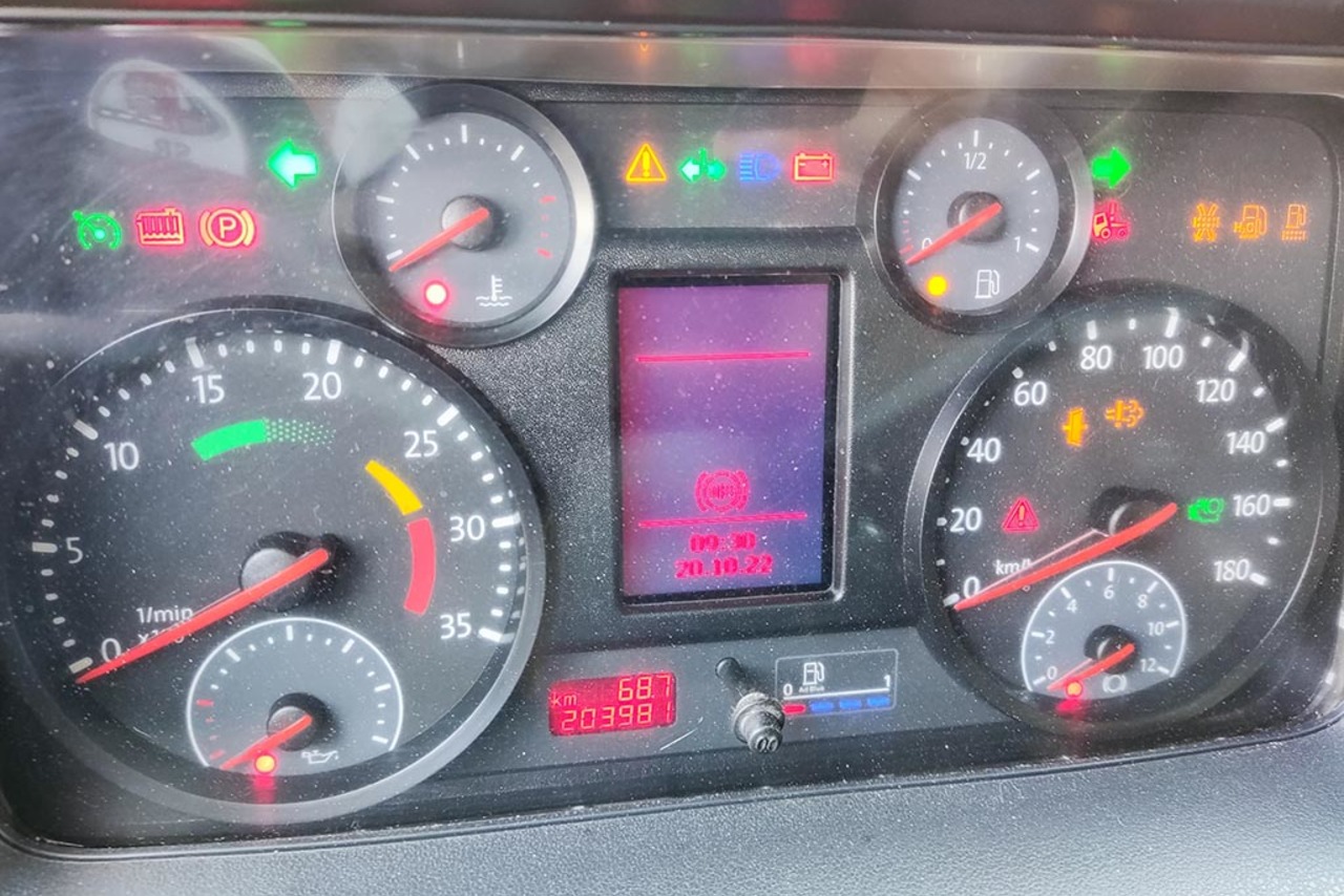 Volkswagen 8 160 - 14/14 5