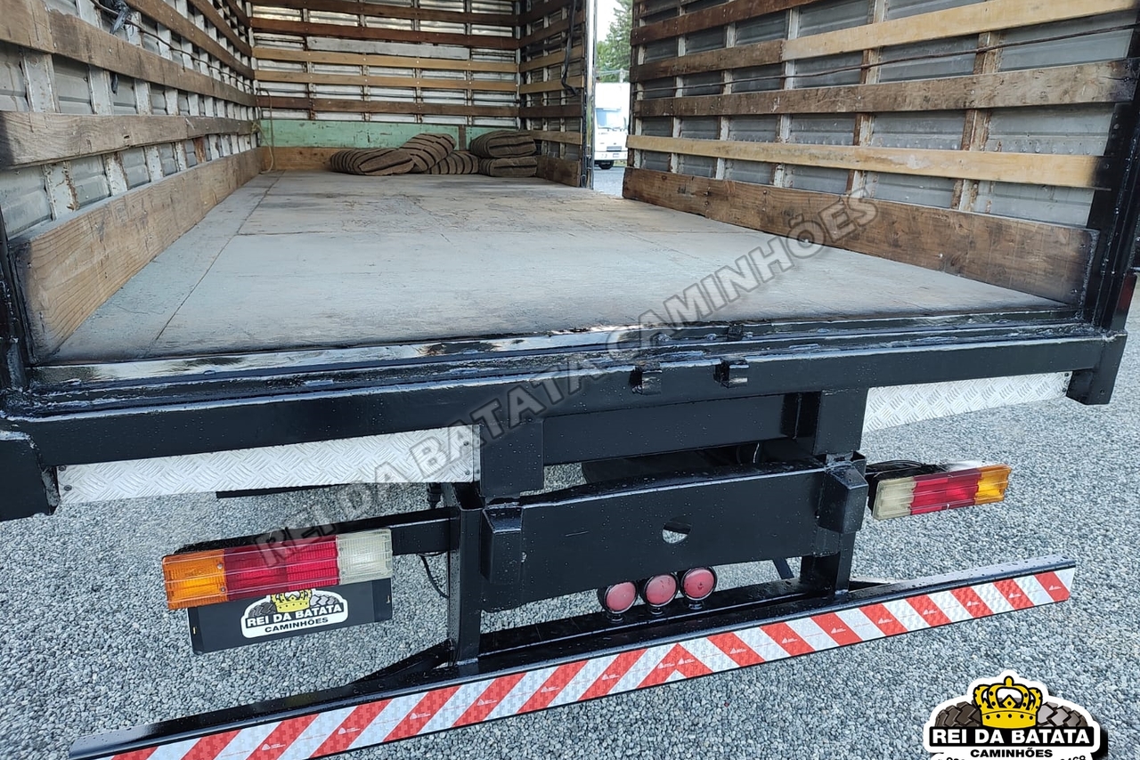Mercedes Benz MB 1215 - 99/99 13