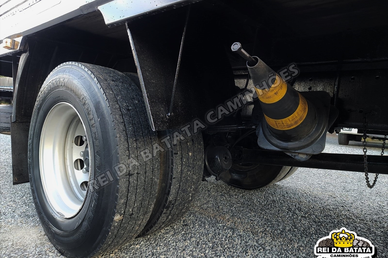 Mercedes Benz MB 1215 - 99/99 15