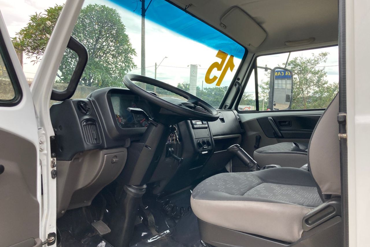 Volkswagen 8 160 - 14/15 7