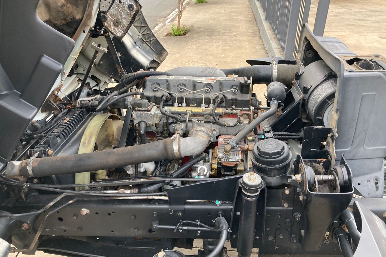 Volkswagen 8 160 - 14/15 15