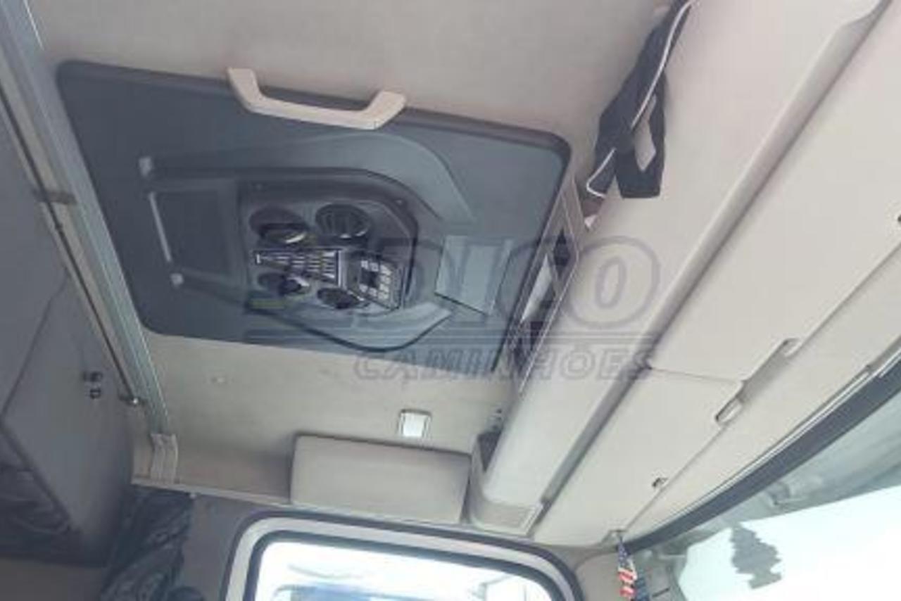 Volkswagen 24-280 E Constellation 6x2 - 19/20 2