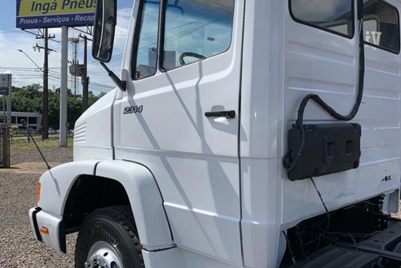 Mercedes Benz MB 2214 - 92/92 2