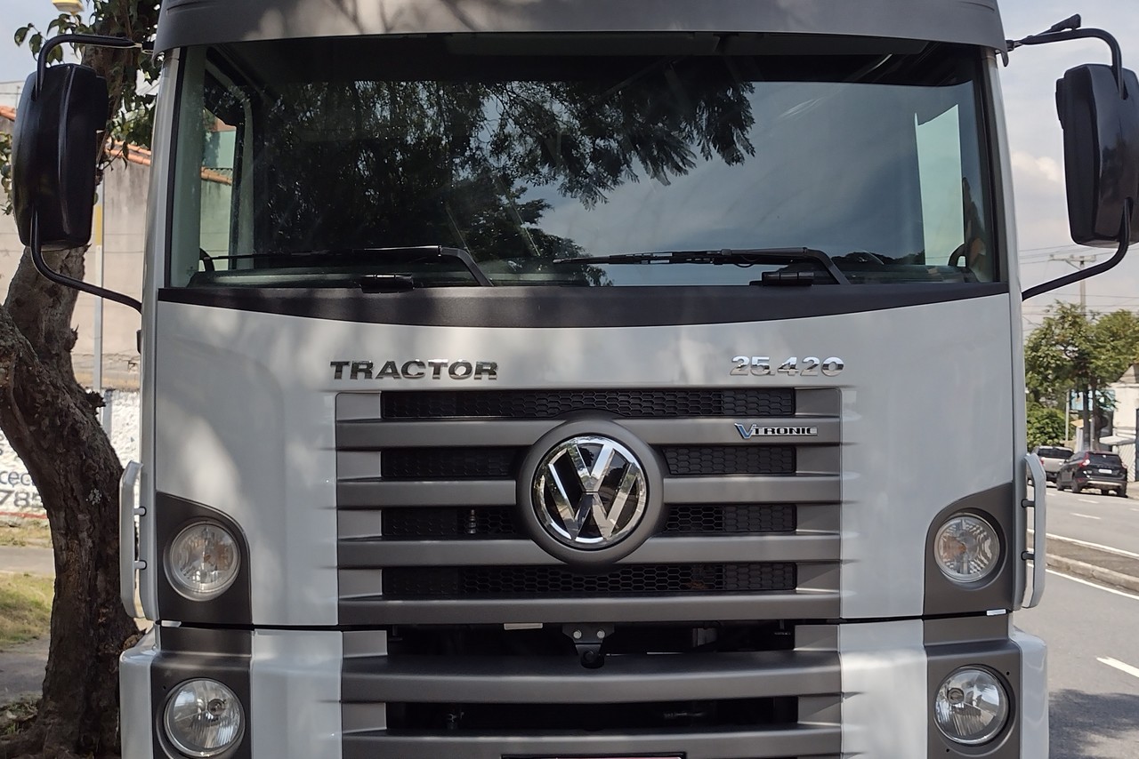 Volkswagen 25 420 - 14/14 4