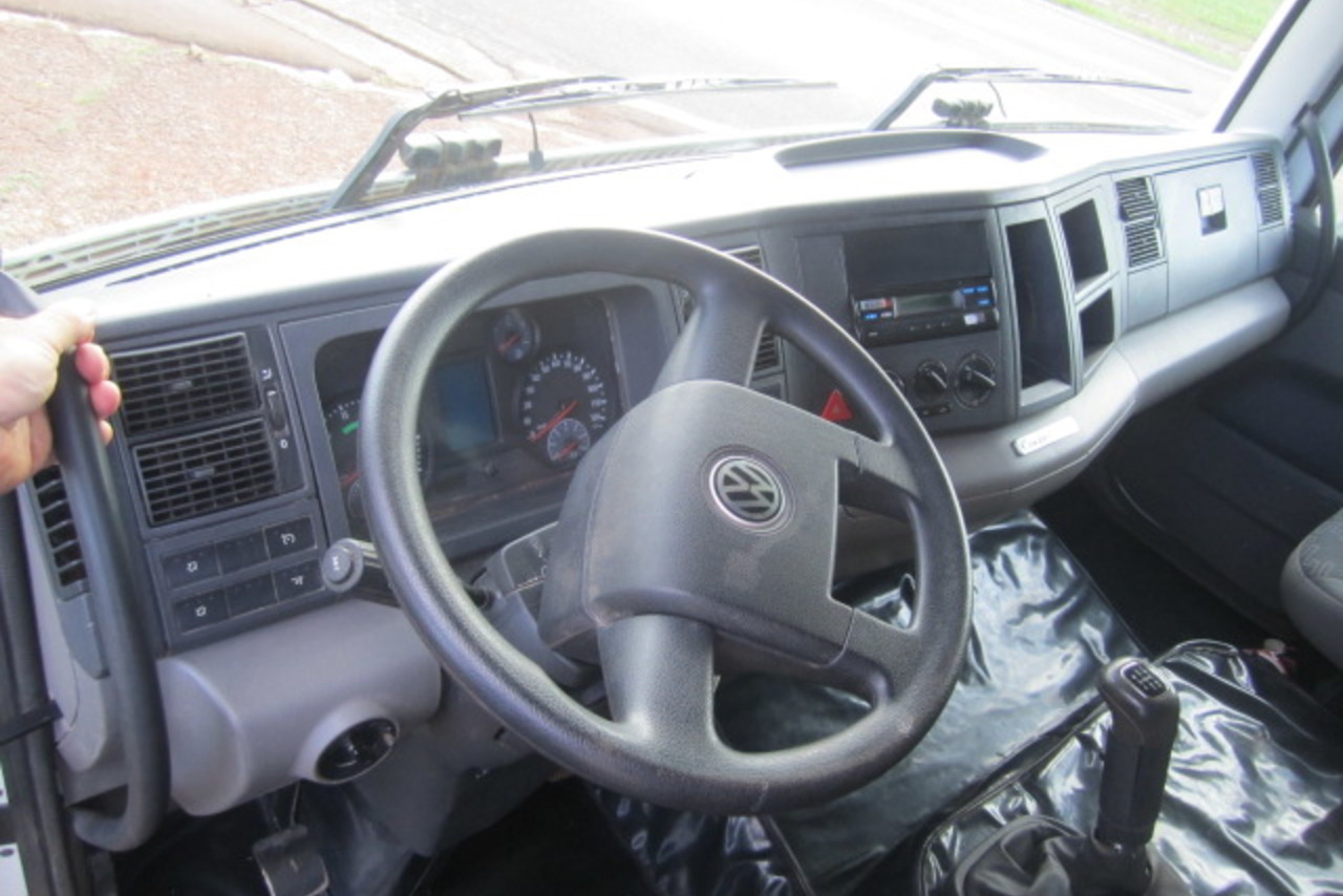 Volkswagen 24-280 E Constellation 6x2 - 14/14 10