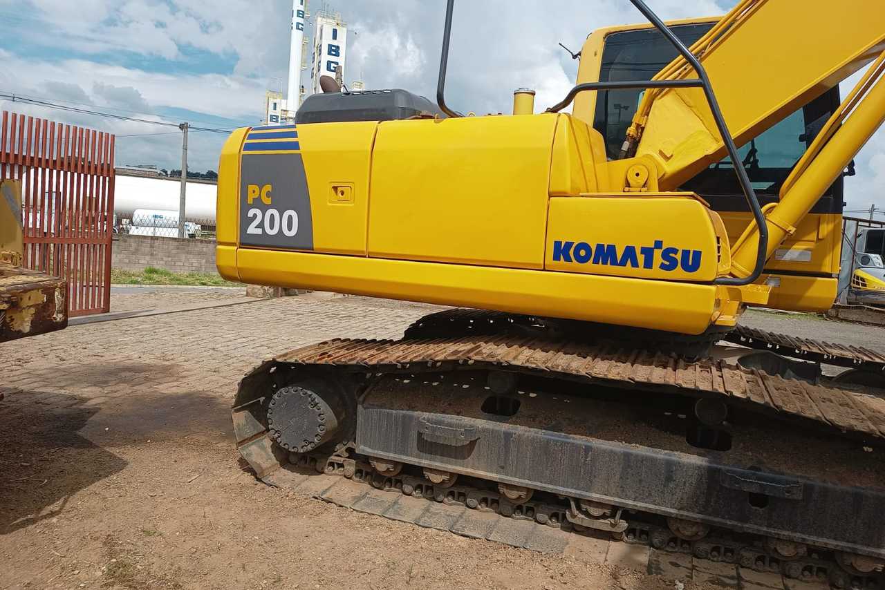 Komatsu PC200 - 11/11 3