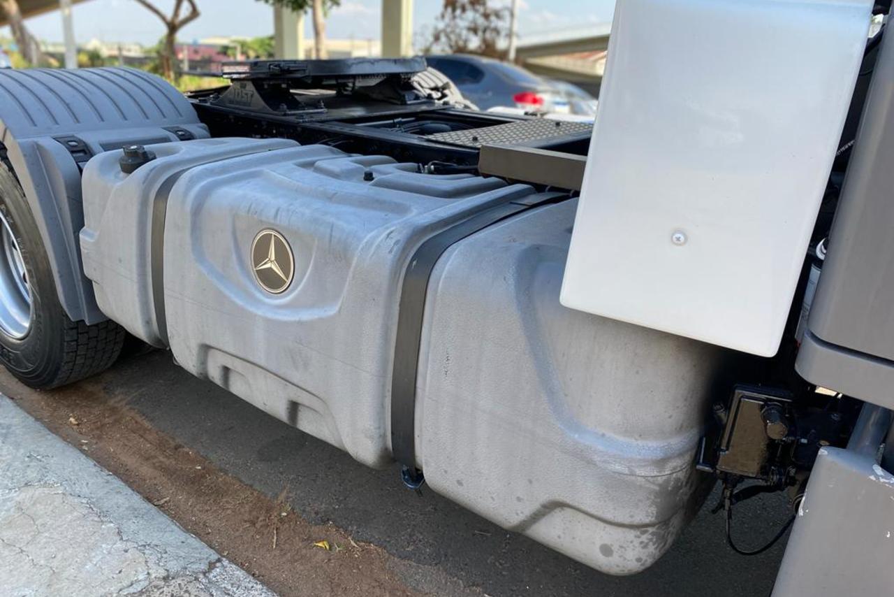 Mercedes Benz Axor 1933 - 09/09 7