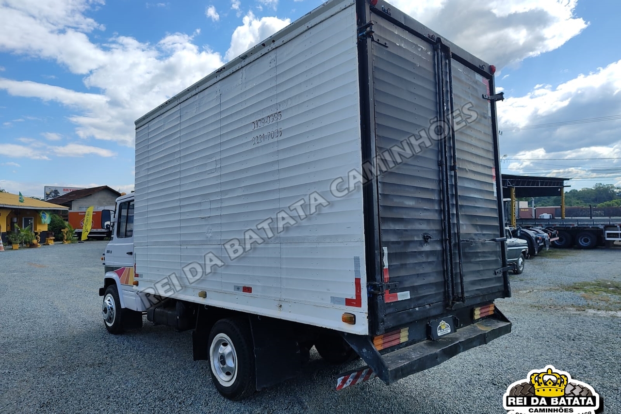 Mercedes Benz MB 608 - 77/77 2