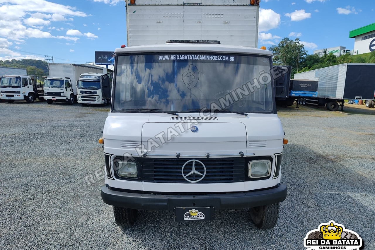 Mercedes Benz MB 608 - 77/77 3