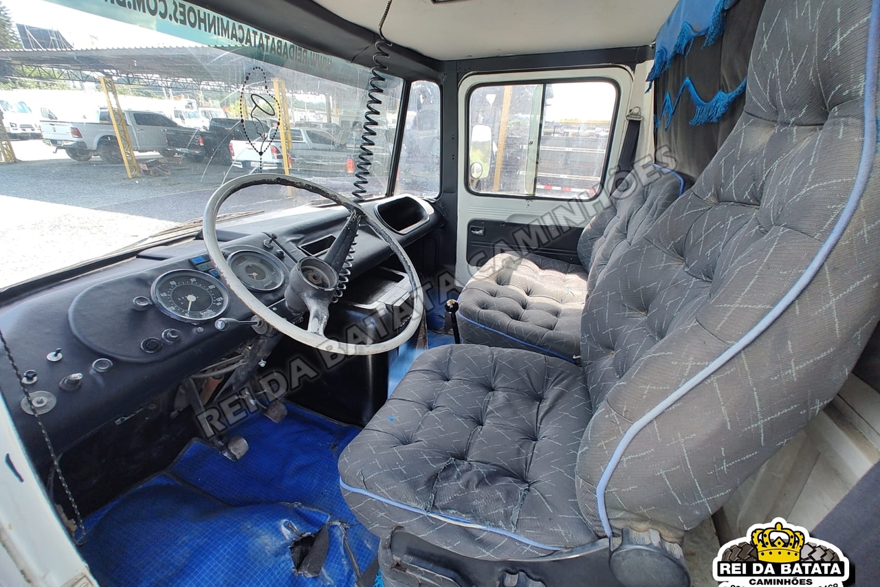Mercedes Benz MB 608 - 77/77 5