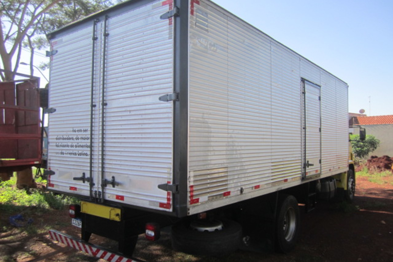 Volkswagen 15-180 E Constellation - 03/03 4