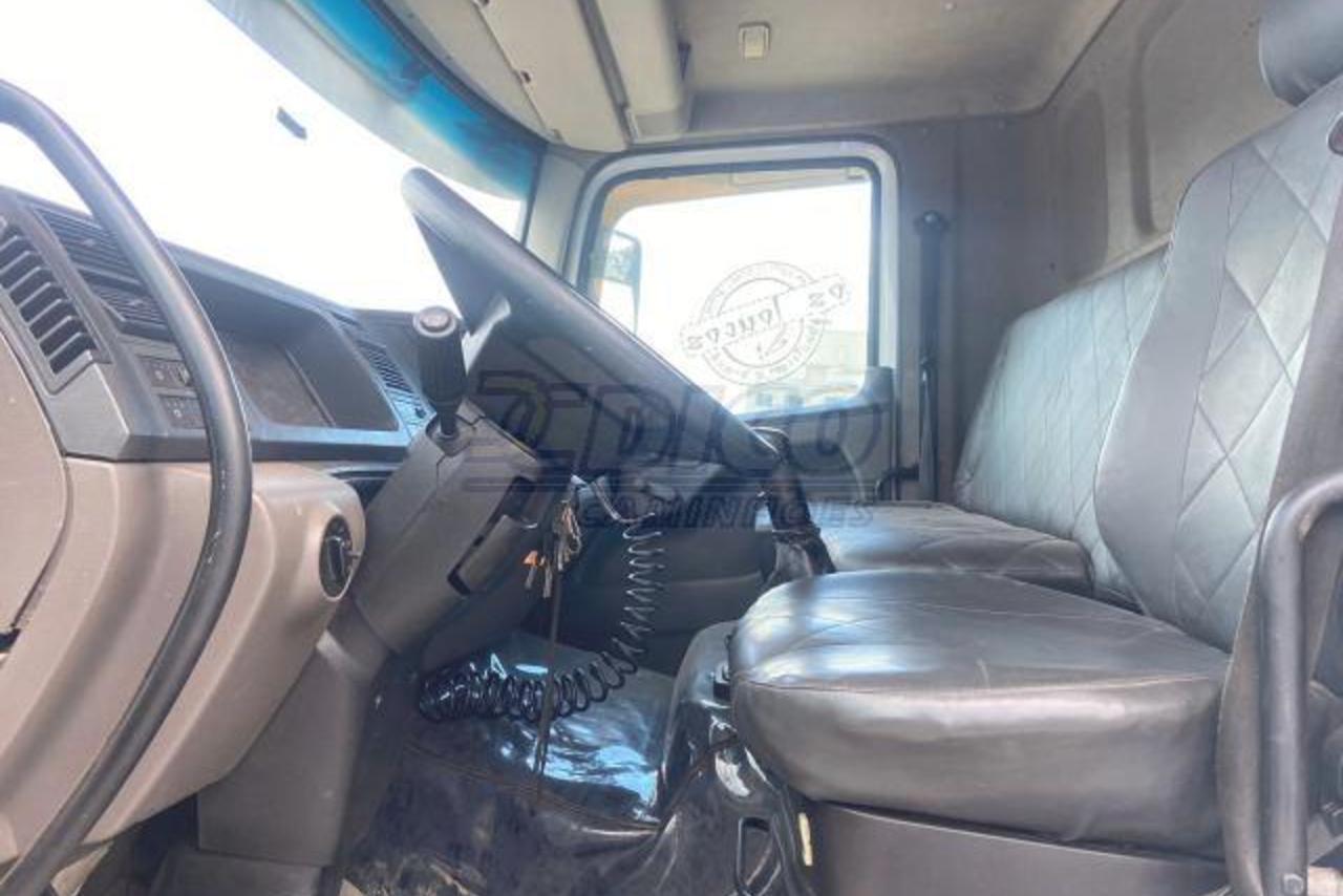 Volkswagen 24-280 E Constellation 6x2 - 12/13 2