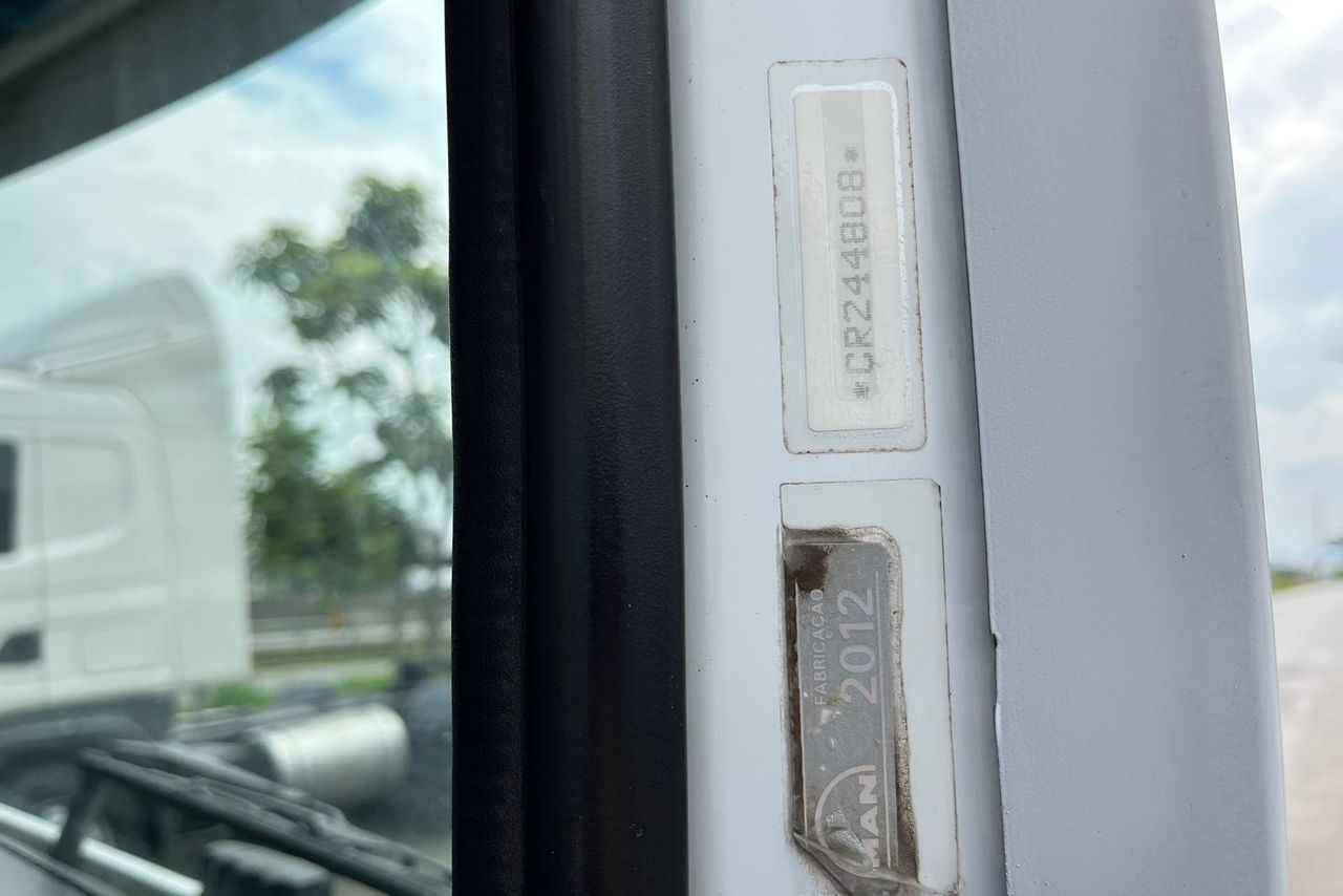 Volkswagen 25 390 - 12/12 12
