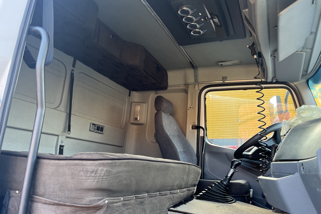 Mercedes Benz Axor 2040 - 08/08 8