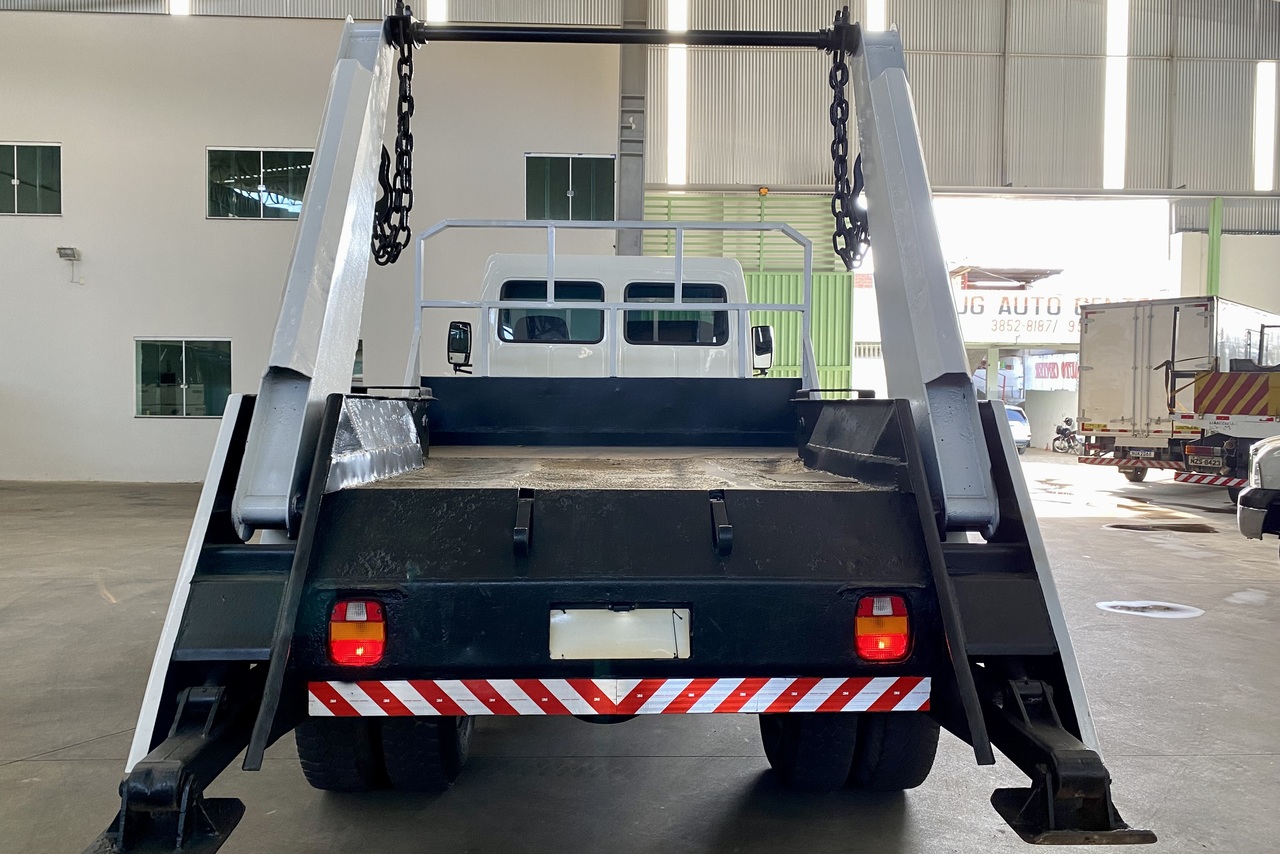 Ford Cargo1317 - 05/05 3