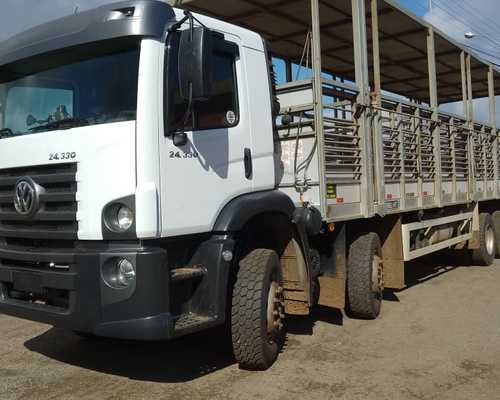 Caminhão Bitruck