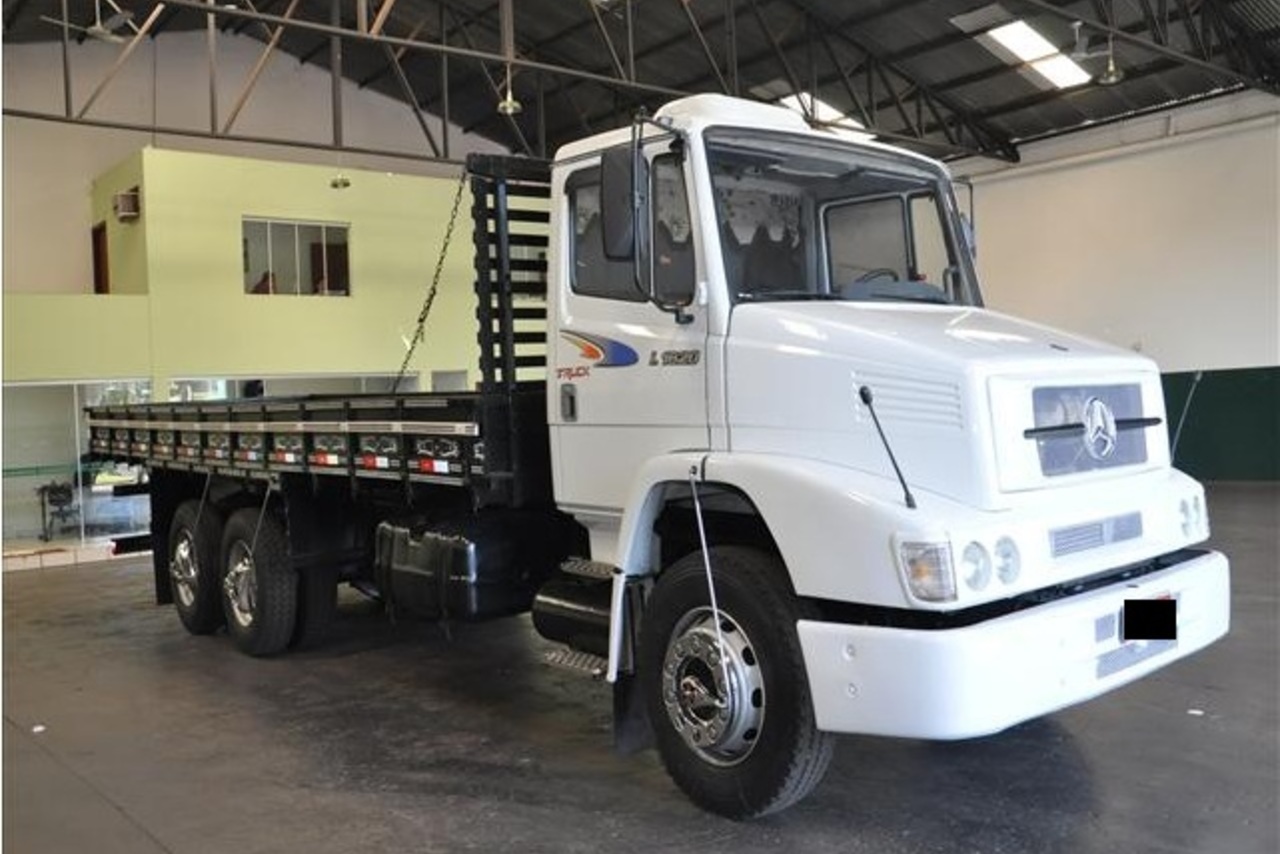 Mercedes Benz MB 1620 - 04/04 3
