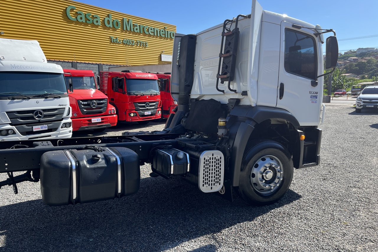 Volkswagen 17 330 - 14/14 6
