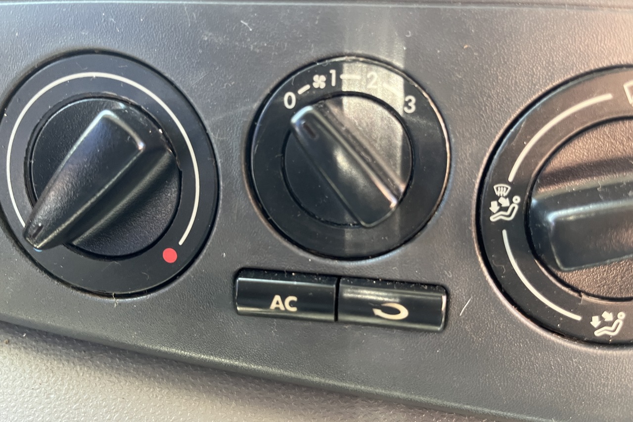 Volkswagen 17 330 - 14/14 12