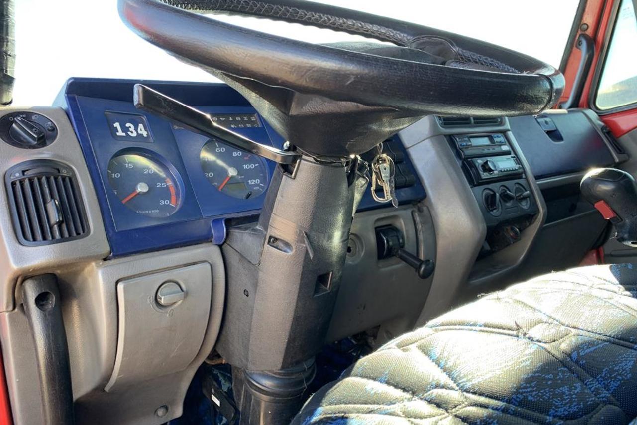 Volkswagen 23 220 - 05/05 9