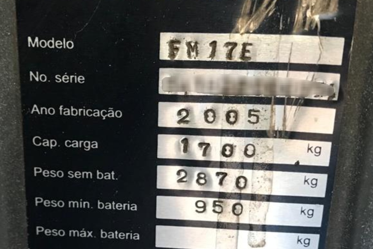 Still FM-E-18 - 05/05 9