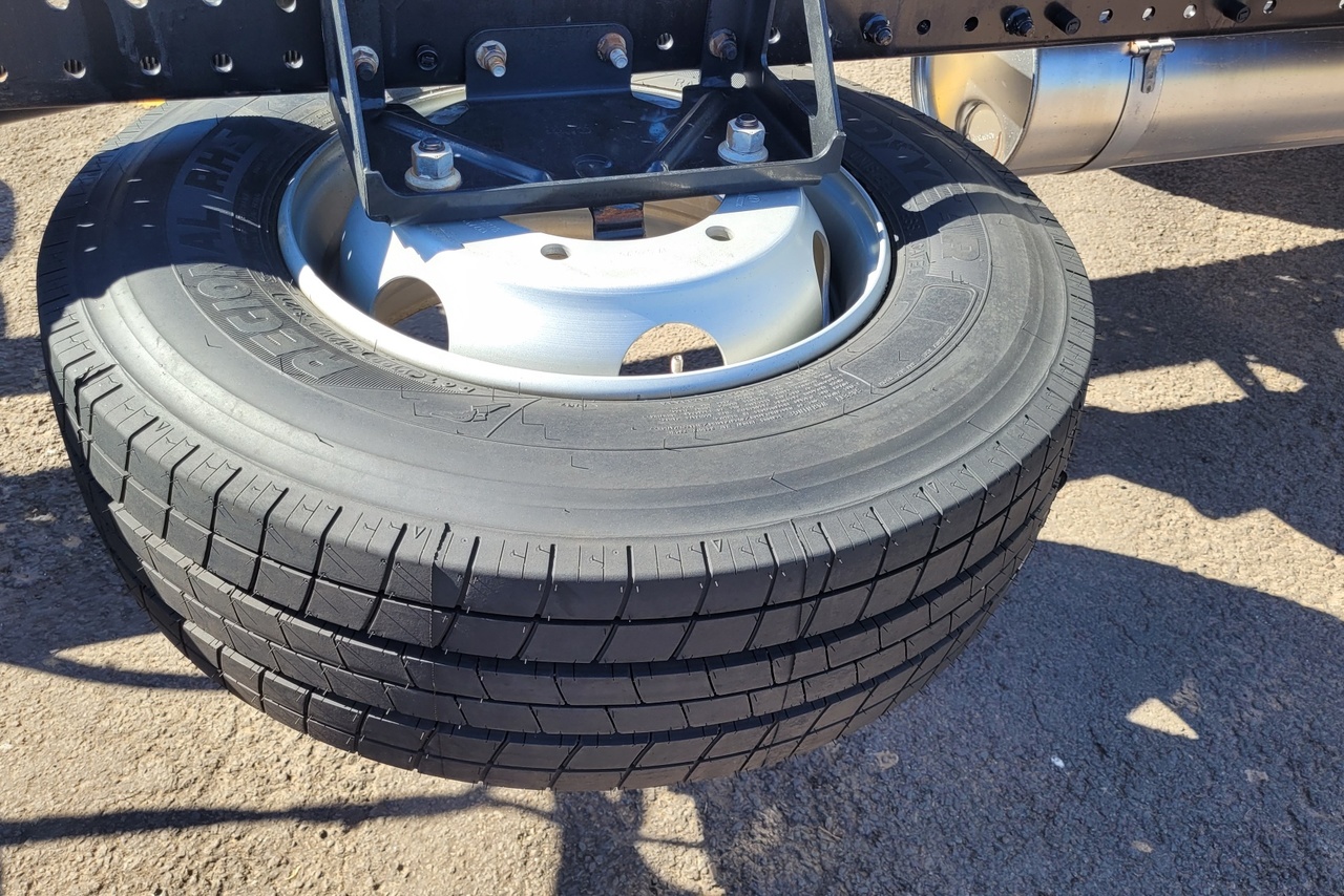 Volkswagen 11-180 Delivery  - 21/22 15