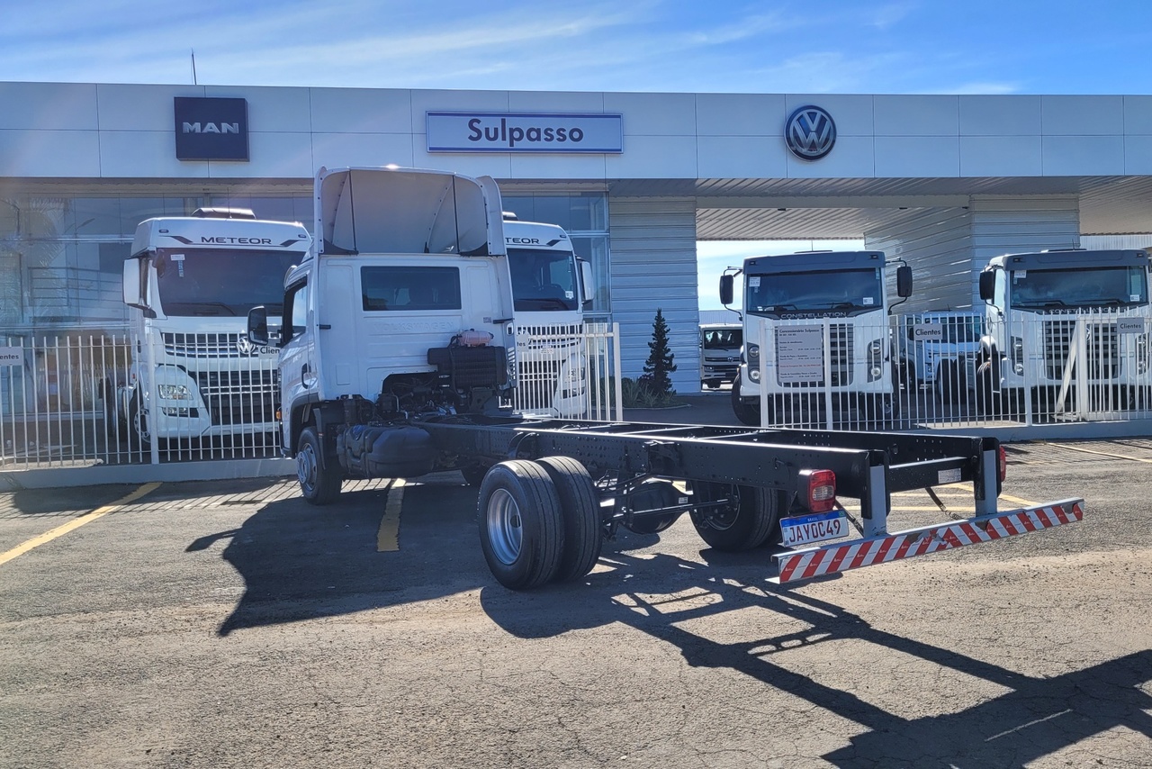 Volkswagen 11-180 Delivery  - 21/22 16