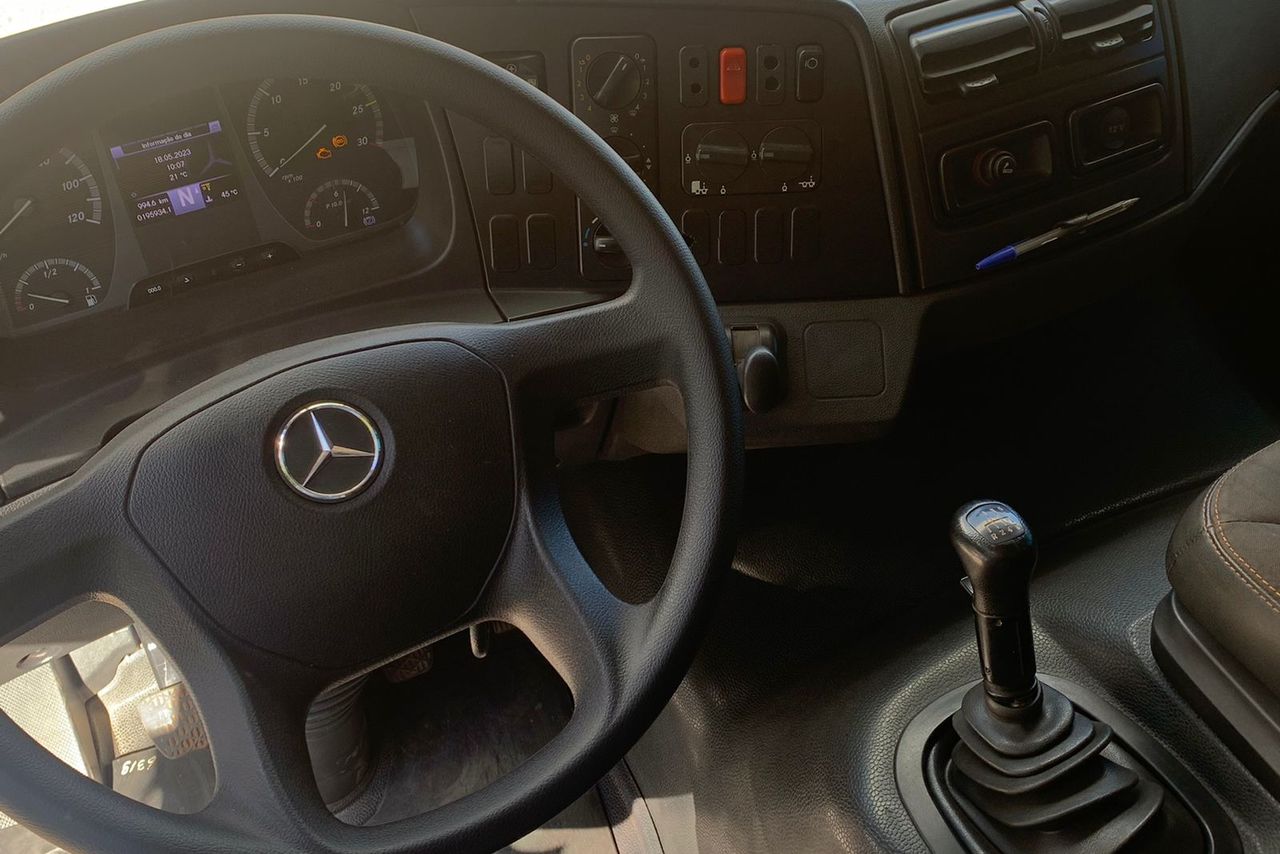 Mercedes Benz ATEGO MB3026 - 17/17 20