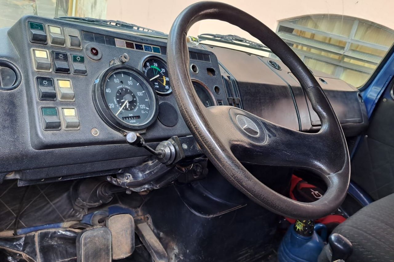Mercedes Benz MB 1518 - 87/87 4