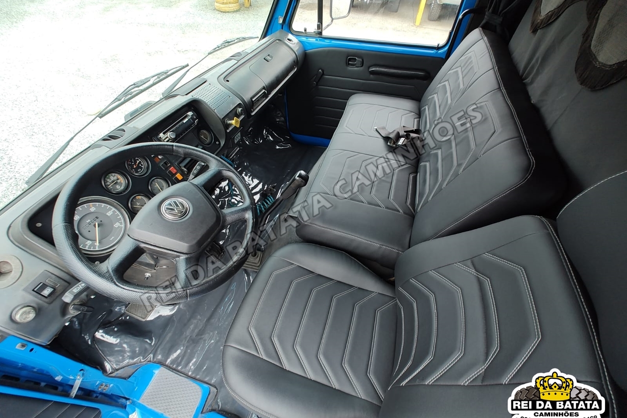 Volkswagen VW 7110 - 90/90 4