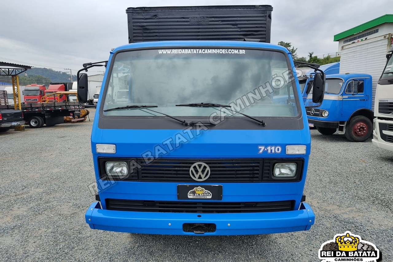 Volkswagen VW 7110 - 90/90 7