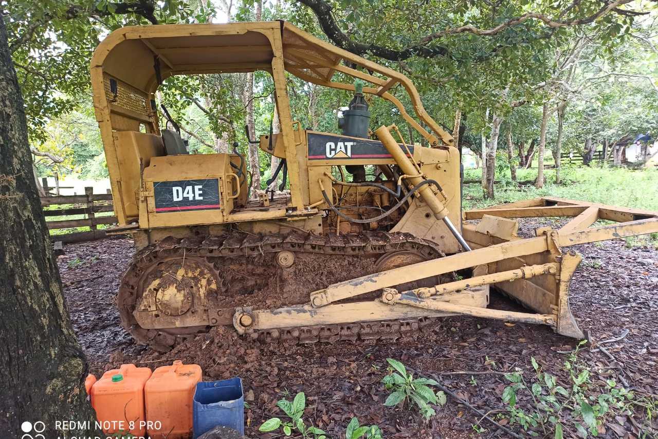 Caterpillar D4E - 92/92 2
