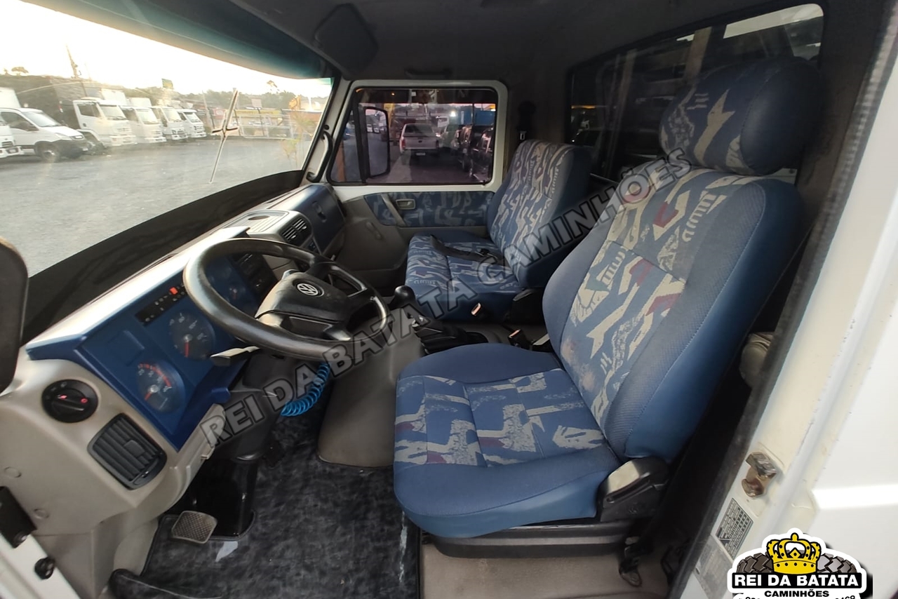 Volkswagen 8 120 - 03/03 10