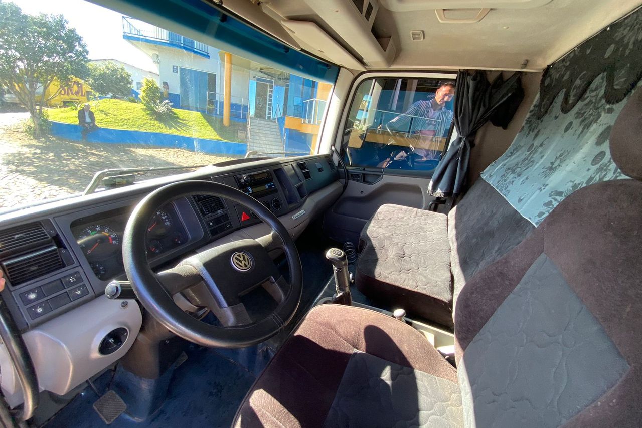 Volkswagen 24-250 E Constellation 3-Eixos - 11/12 13