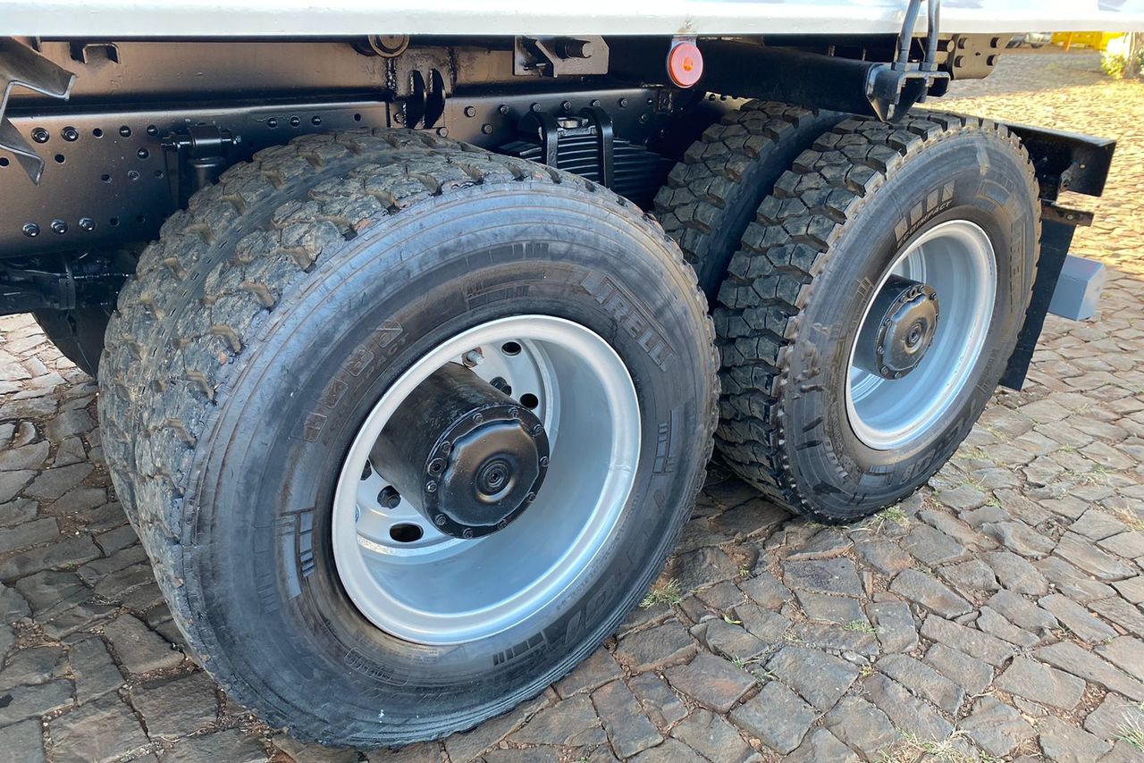 Mercedes Benz Axor 2831 - 11/11 9