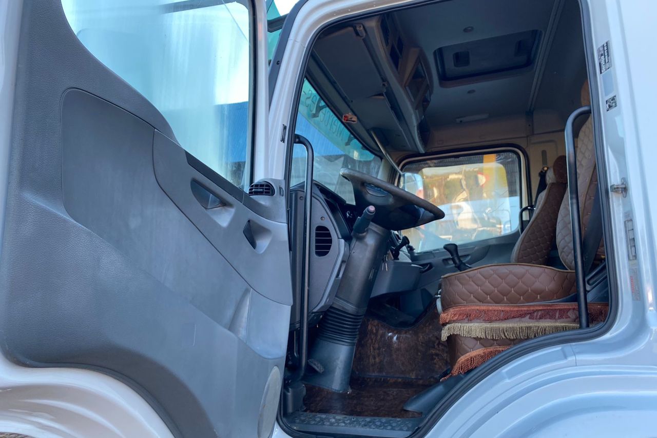 Mercedes Benz Axor 2831 - 11/11 11