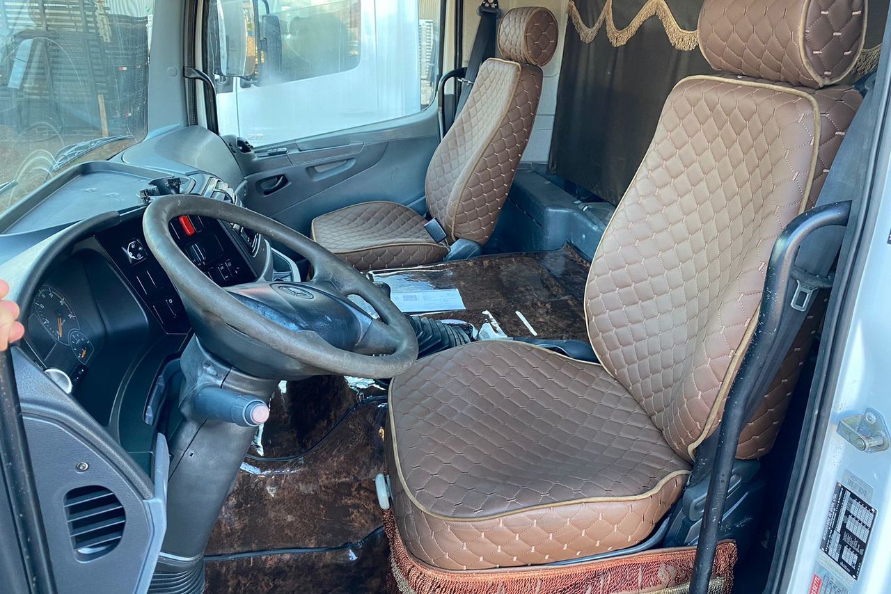 Mercedes Benz Axor 2831 - 11/11 15