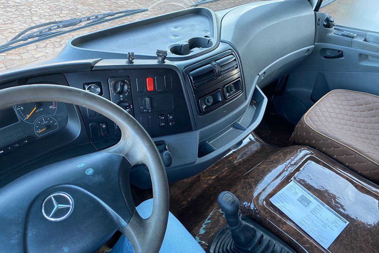 Mercedes Benz Axor 2831 - 11/11 17