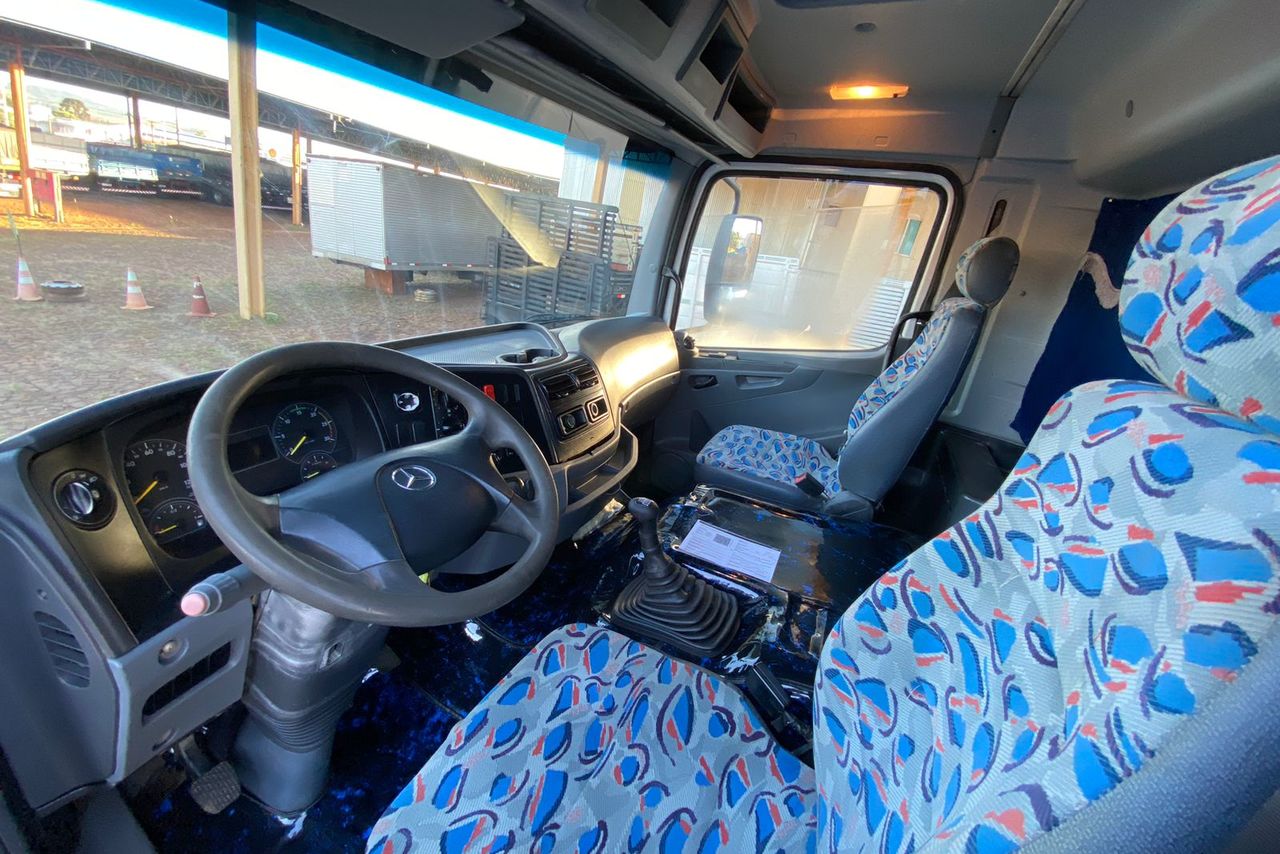 Mercedes Benz Axor 2831 - 11/11 13