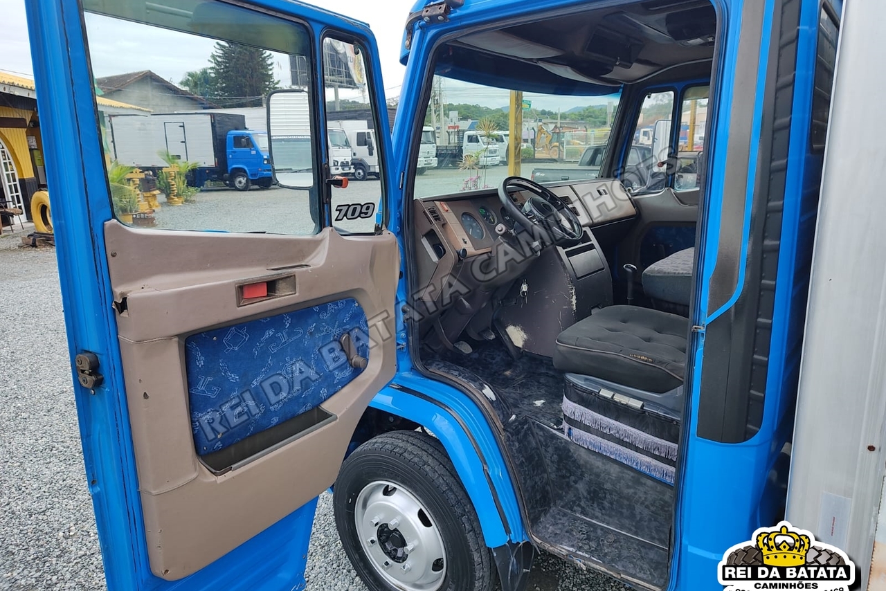 Mercedes Benz MB 709 - 91/91 4