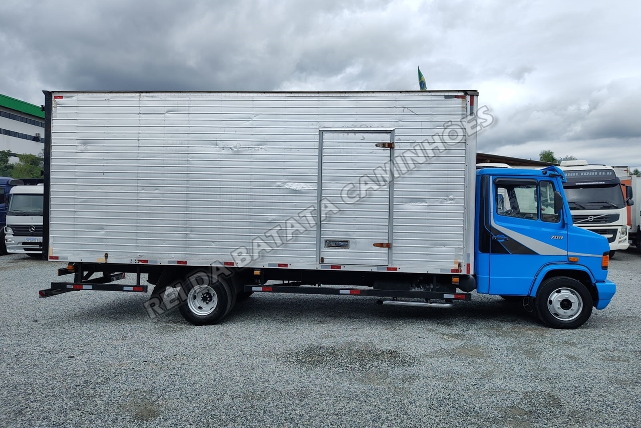 Mercedes Benz MB 709 - 91/91 9