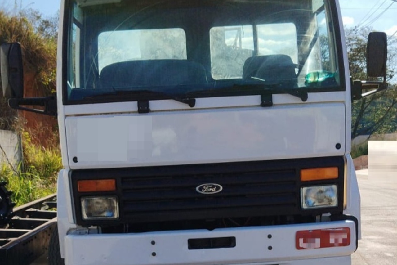 Ford Cargo1215 - 97/97 5