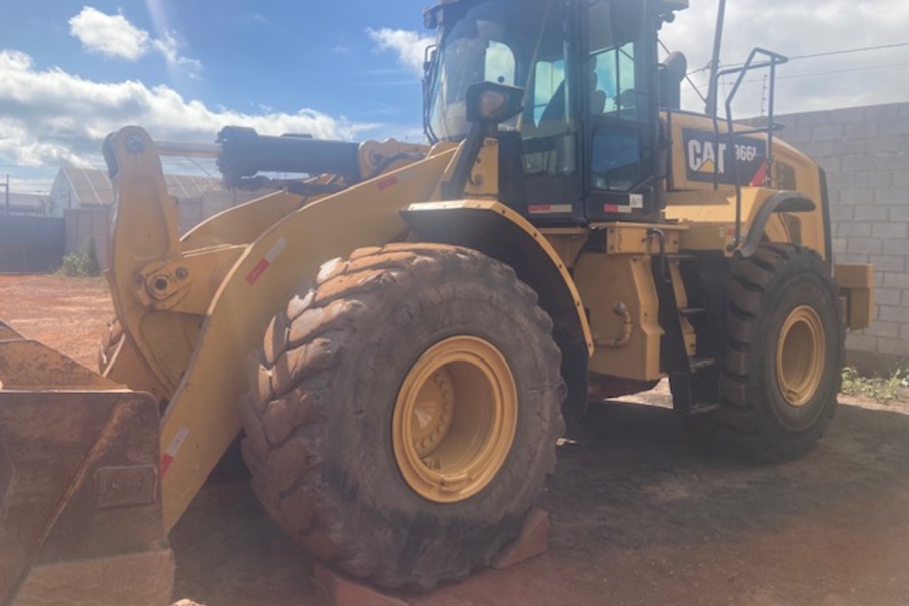 Caterpillar  966L - 17/17 2