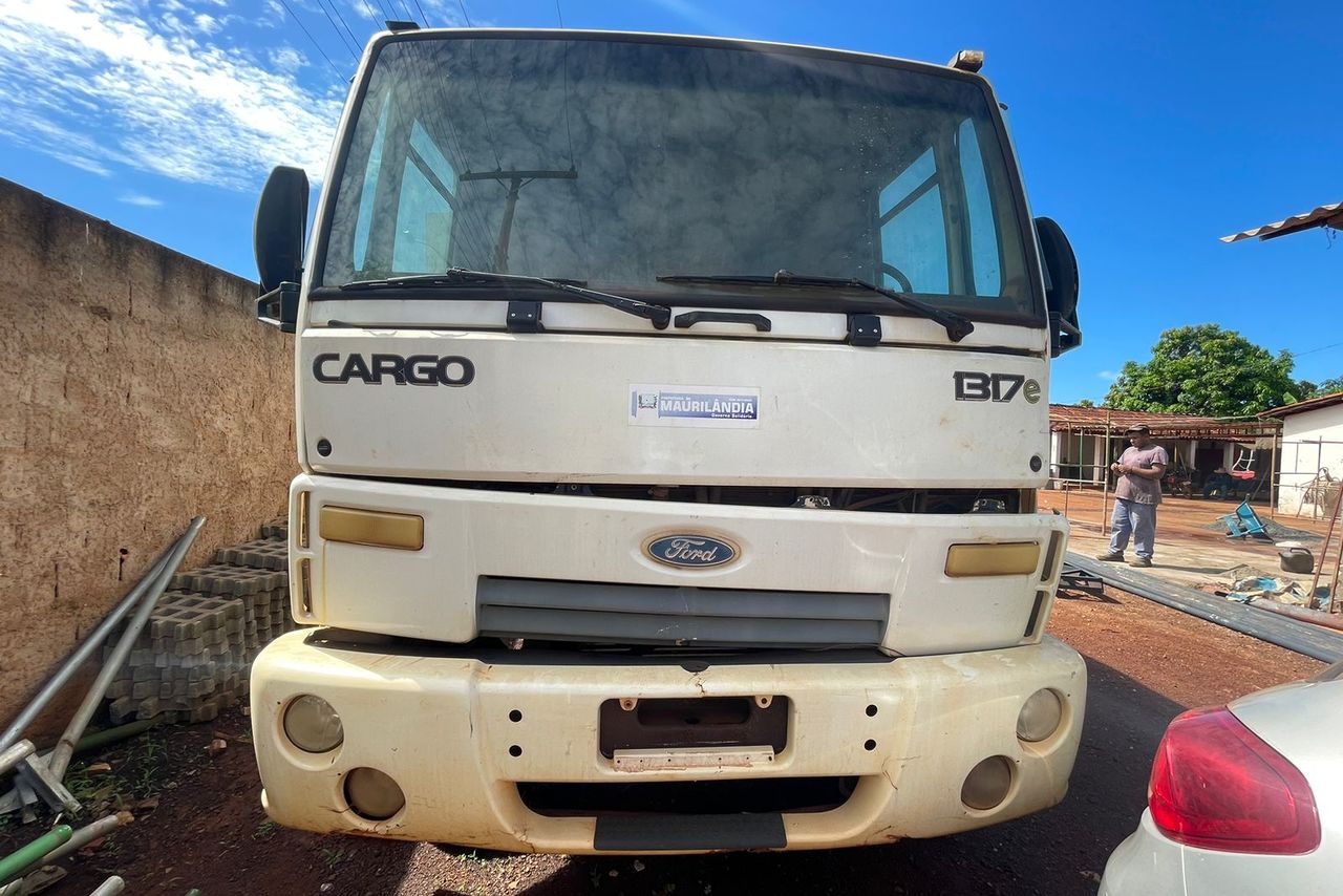 Ford Cargo1317 - 10/11 2