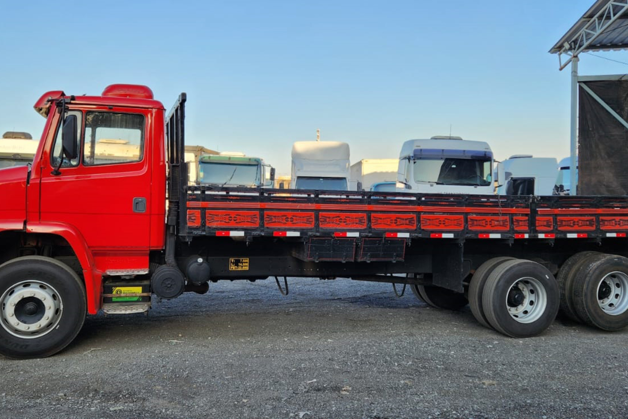 Mercedes Benz MB 1620 - 05/06 5